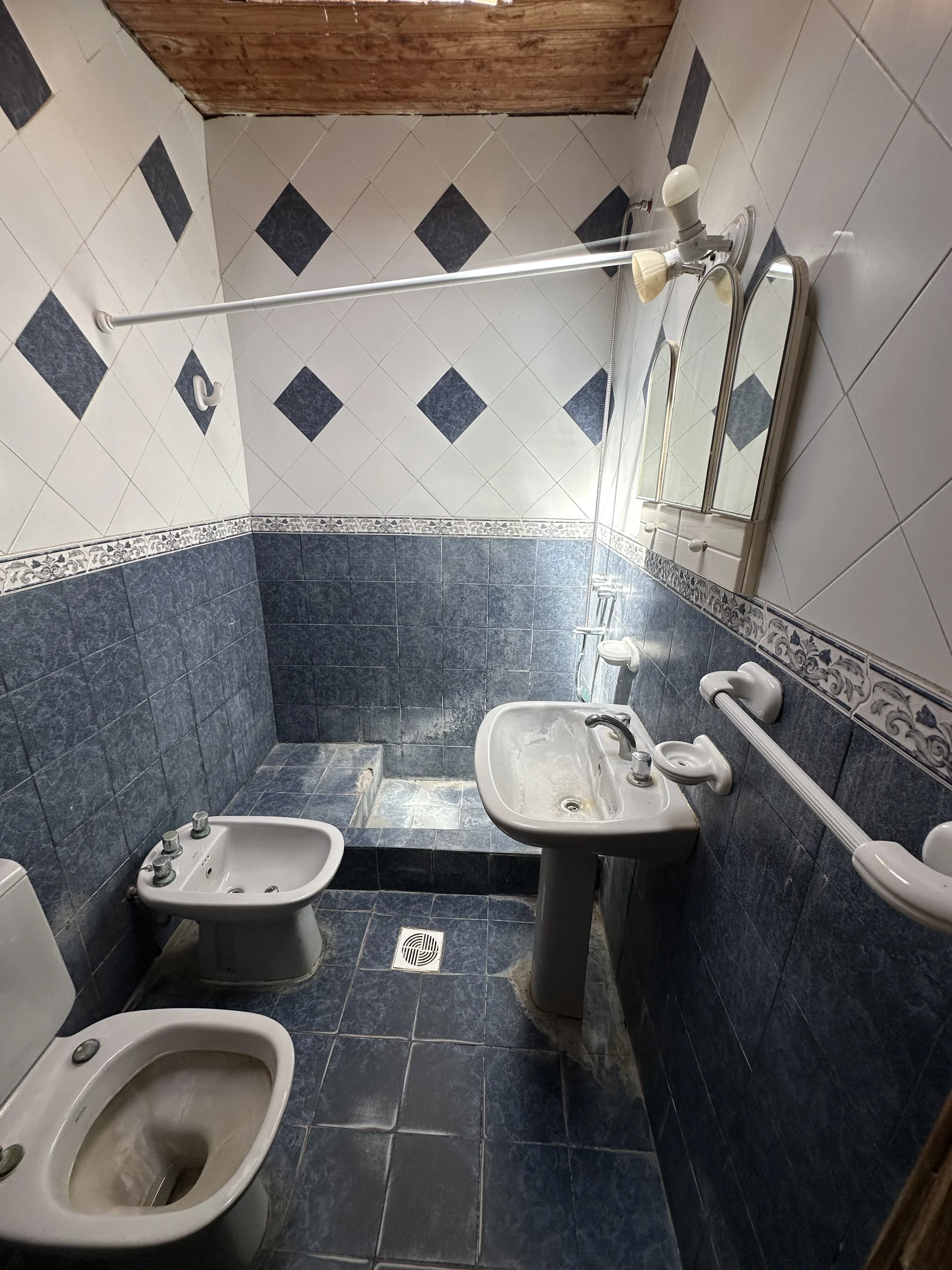 Casa Quiroga al 600 e/ Urquiza y Moreno