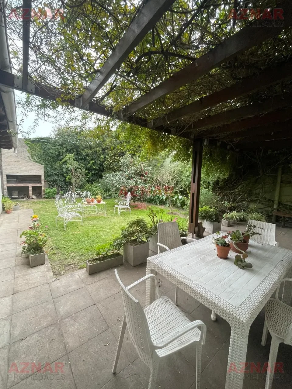 Casa en venta en Suarez N° 172 e/ Pellegrini y Belgrano