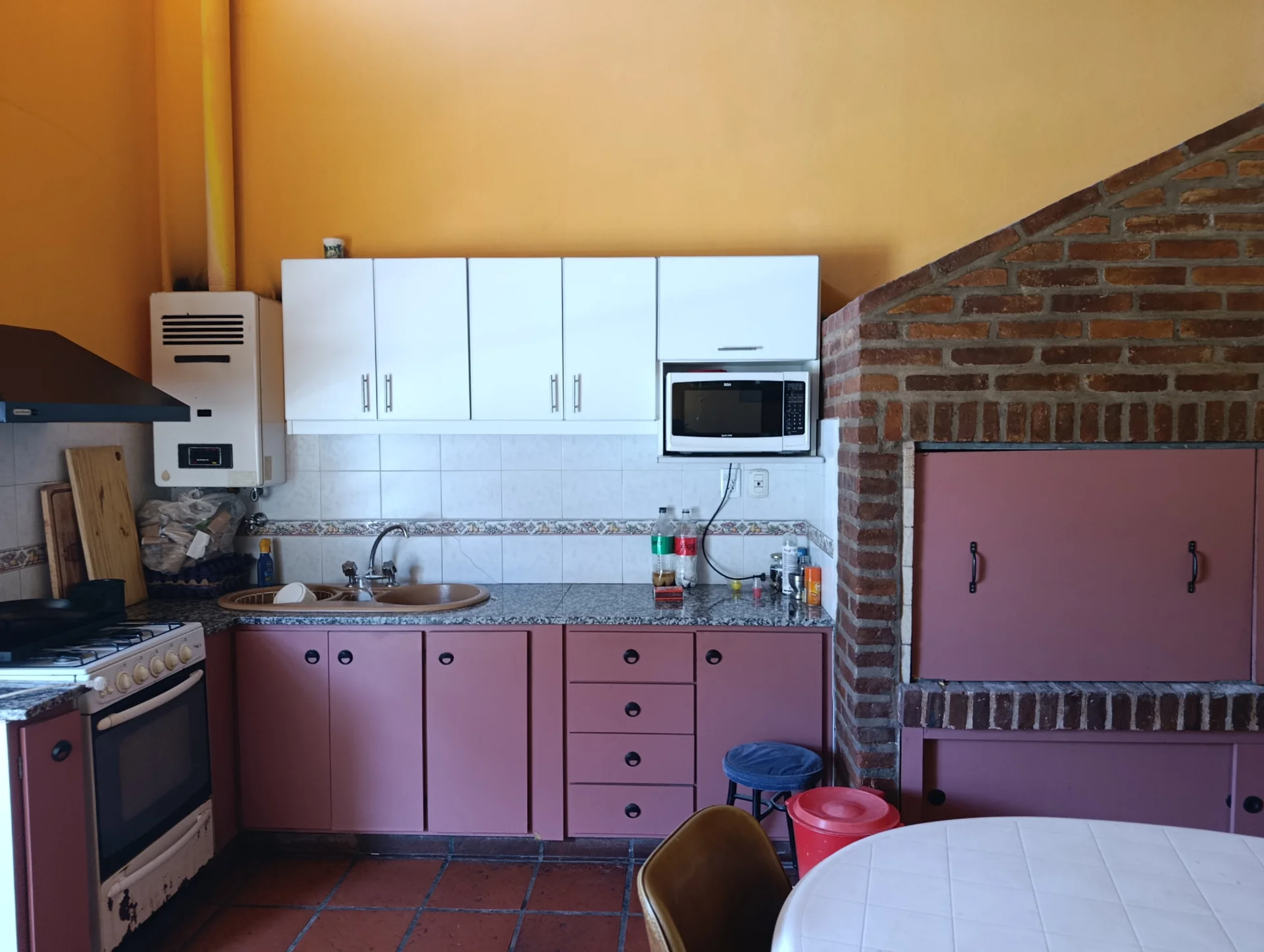 EXTRAORDINARIA CASA CENTRICA