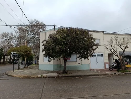 LOCAL P/ CONSULTORIO U OFICINAS