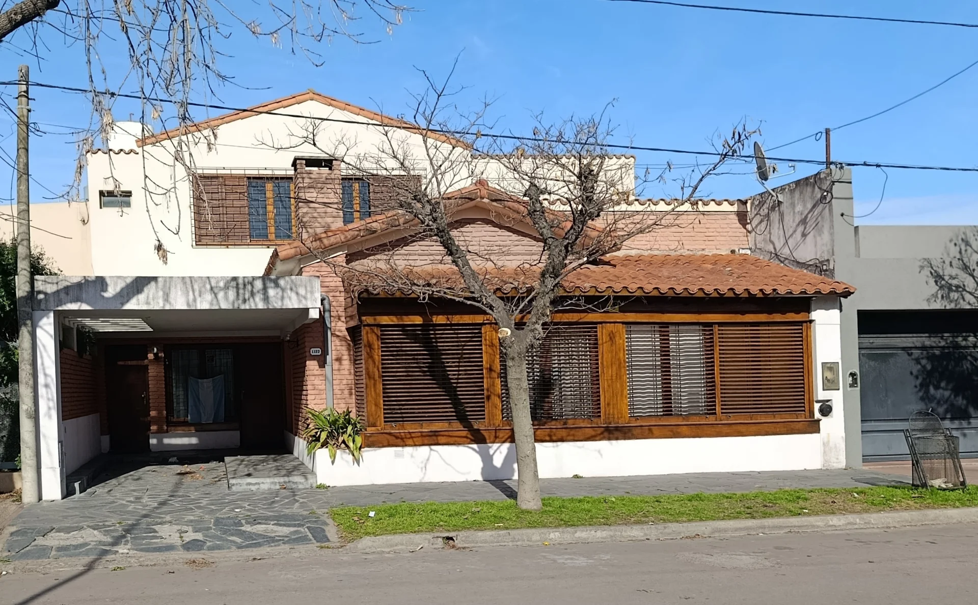CHALET DE SOLIDA CONSTRUCCION EN IMPECABLE ESTADO