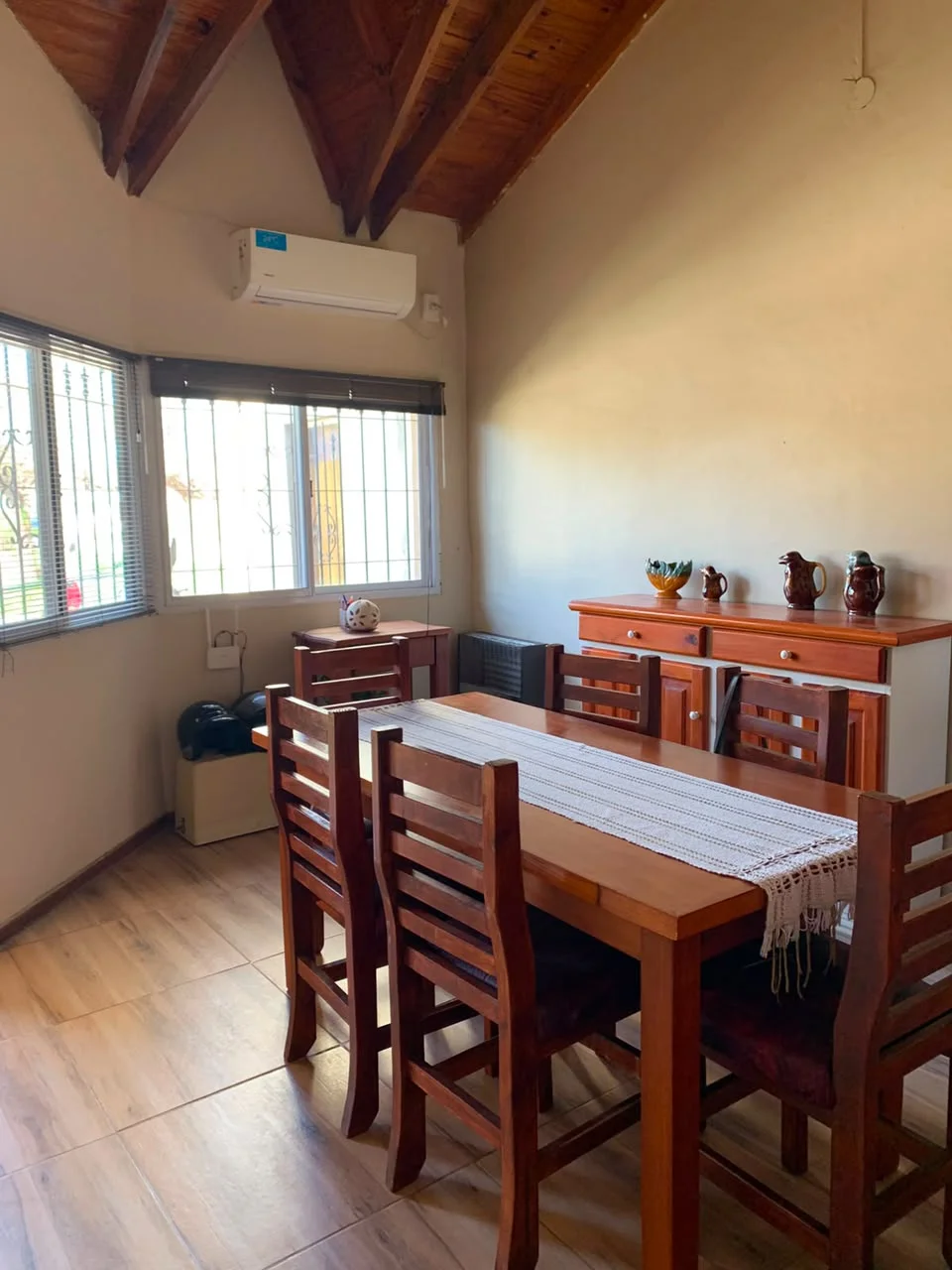 VENTA | CASA EN EXCELENTE ESTADO + DEPARTAMENTO