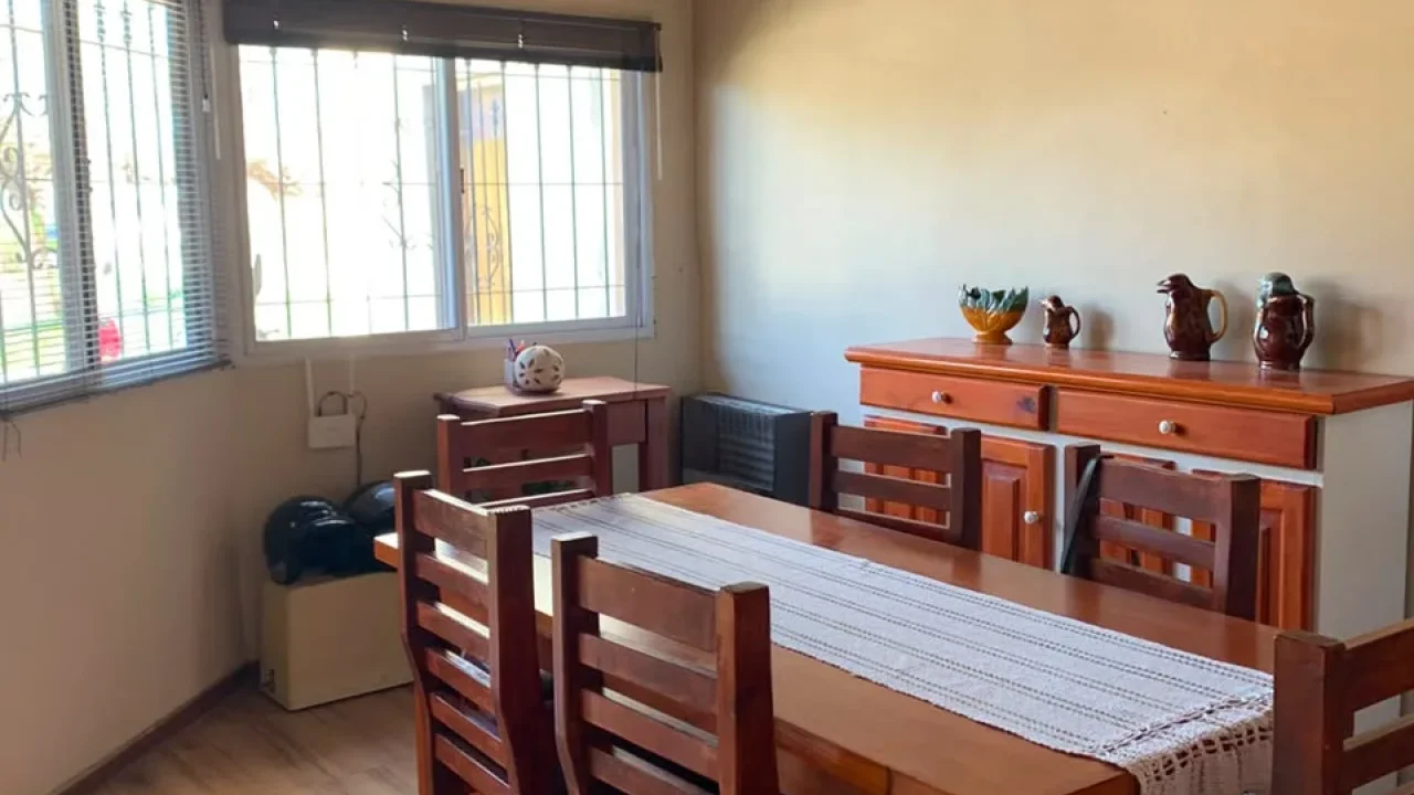 VENTA | CASA EN EXCELENTE ESTADO + DEPARTAMENTO