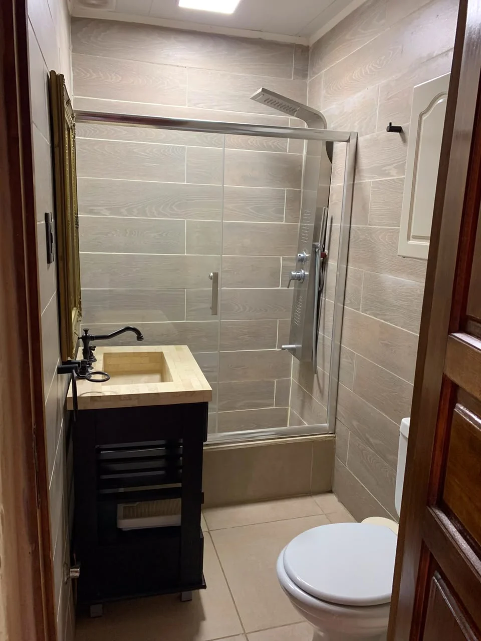 VENTA | CASA EN EXCELENTE ESTADO + DEPARTAMENTO