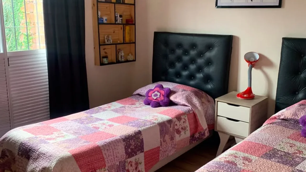 VENTA | CASA EN EXCELENTE ESTADO + DEPARTAMENTO