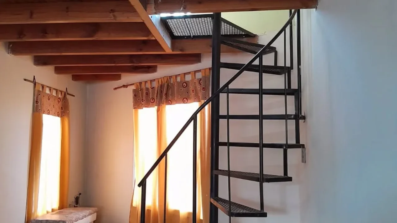 VENTA | CASA EN EXCELENTE ESTADO + DEPARTAMENTO