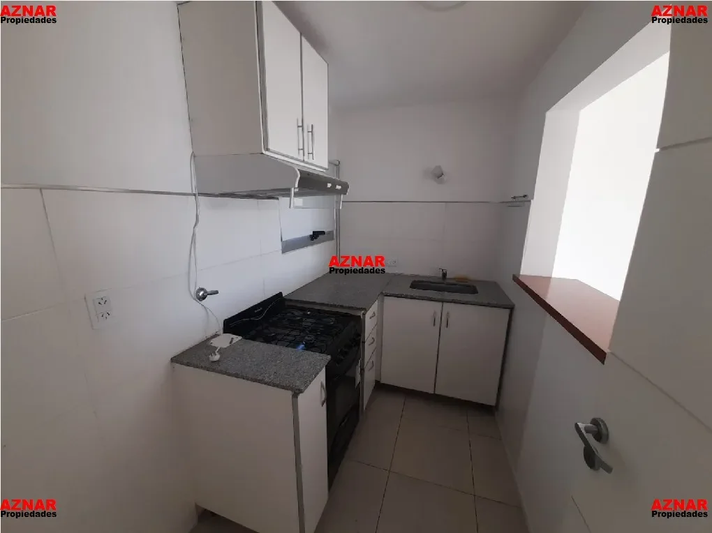 Departamento en alquiler en Macaya Nº 23 e/ Gral. Paz y Rivadavia