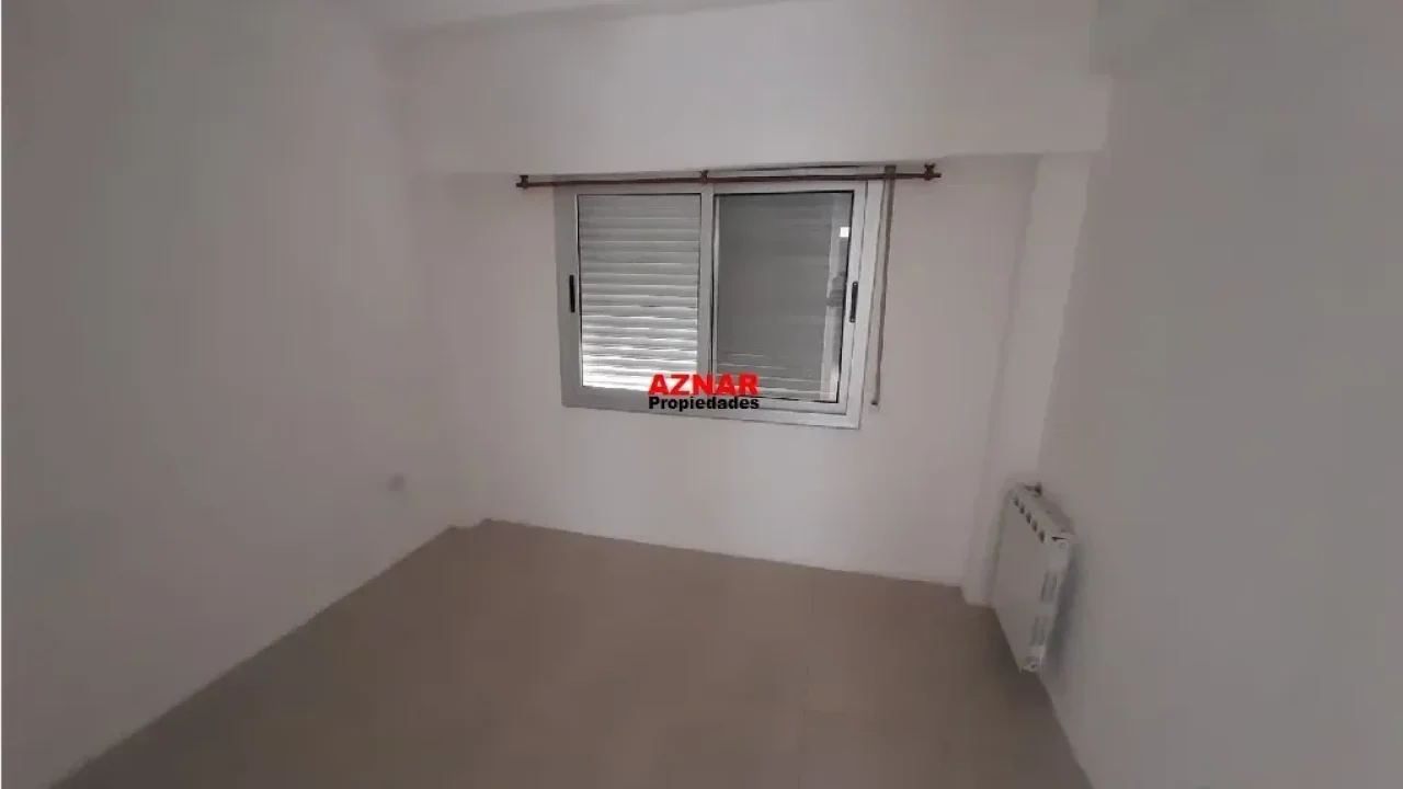Departamento en alquiler en Macaya Nº 23 e/ Gral. Paz y Rivadavia