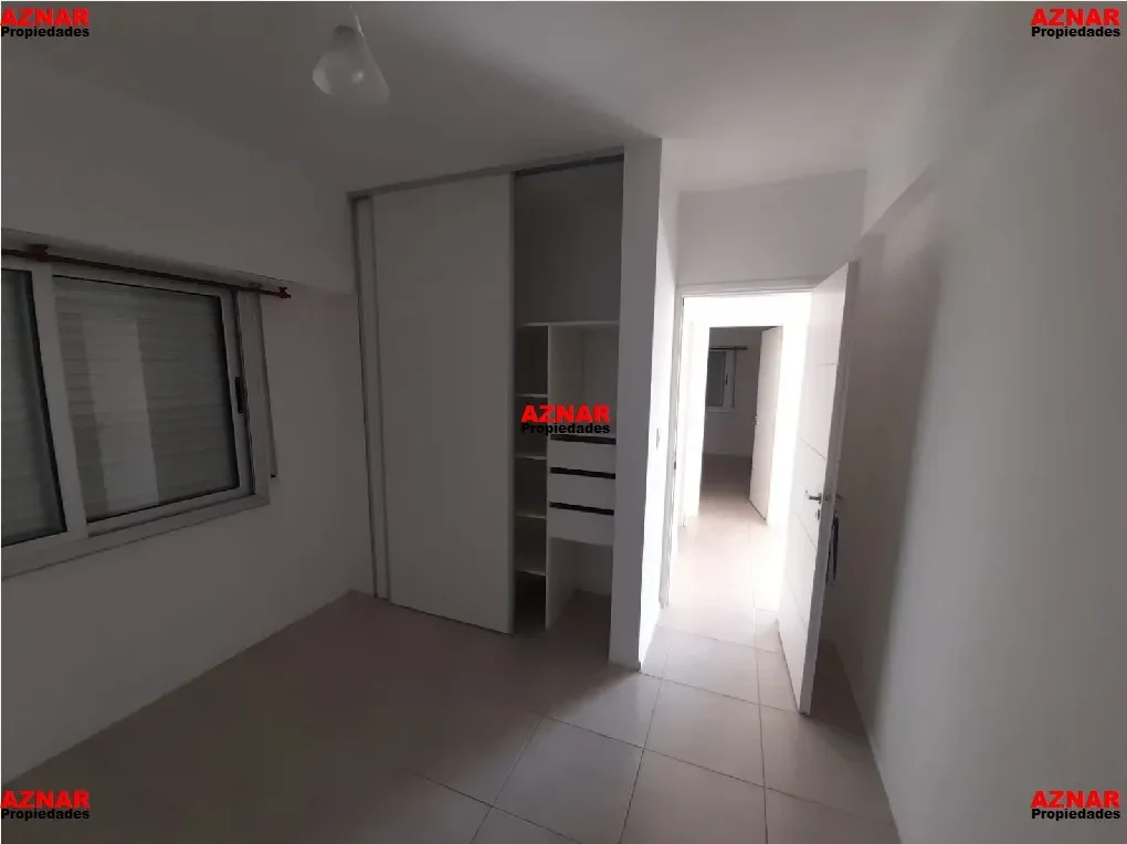 Departamento en alquiler en Macaya Nº 23 e/ Gral. Paz y Rivadavia