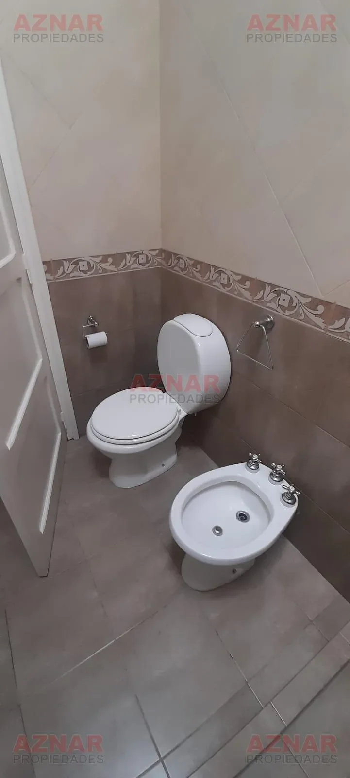 Casa en venta en Soldado Argentino N° 180 e/Av. Quintana y Güemes- MECHITA