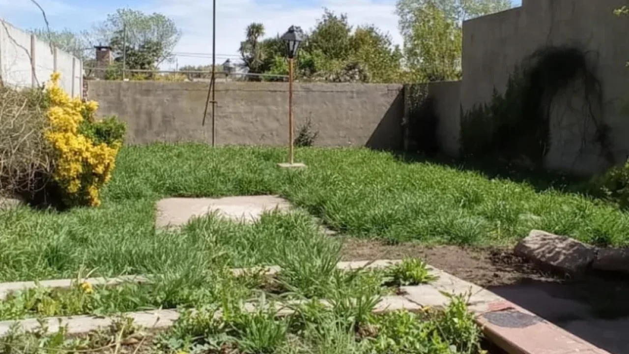 EN VENTA ➡️ VIVIENDA PARA REFACCIONAR