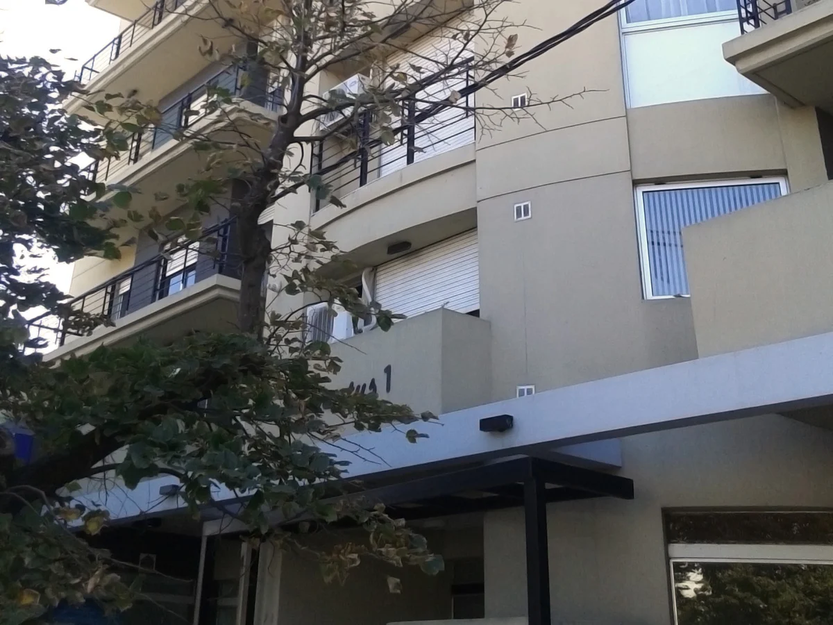 DEPARTAMENTO CONTRAFRENTE EDIFICIO ADVENTUS I