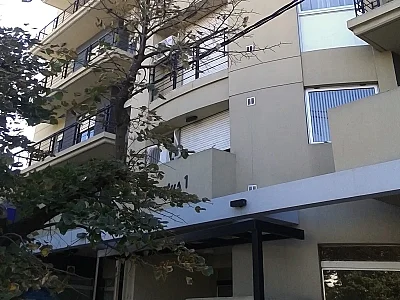DEPARTAMENTO CONTRAFRENTE EDIFICIO ADVENTUS I