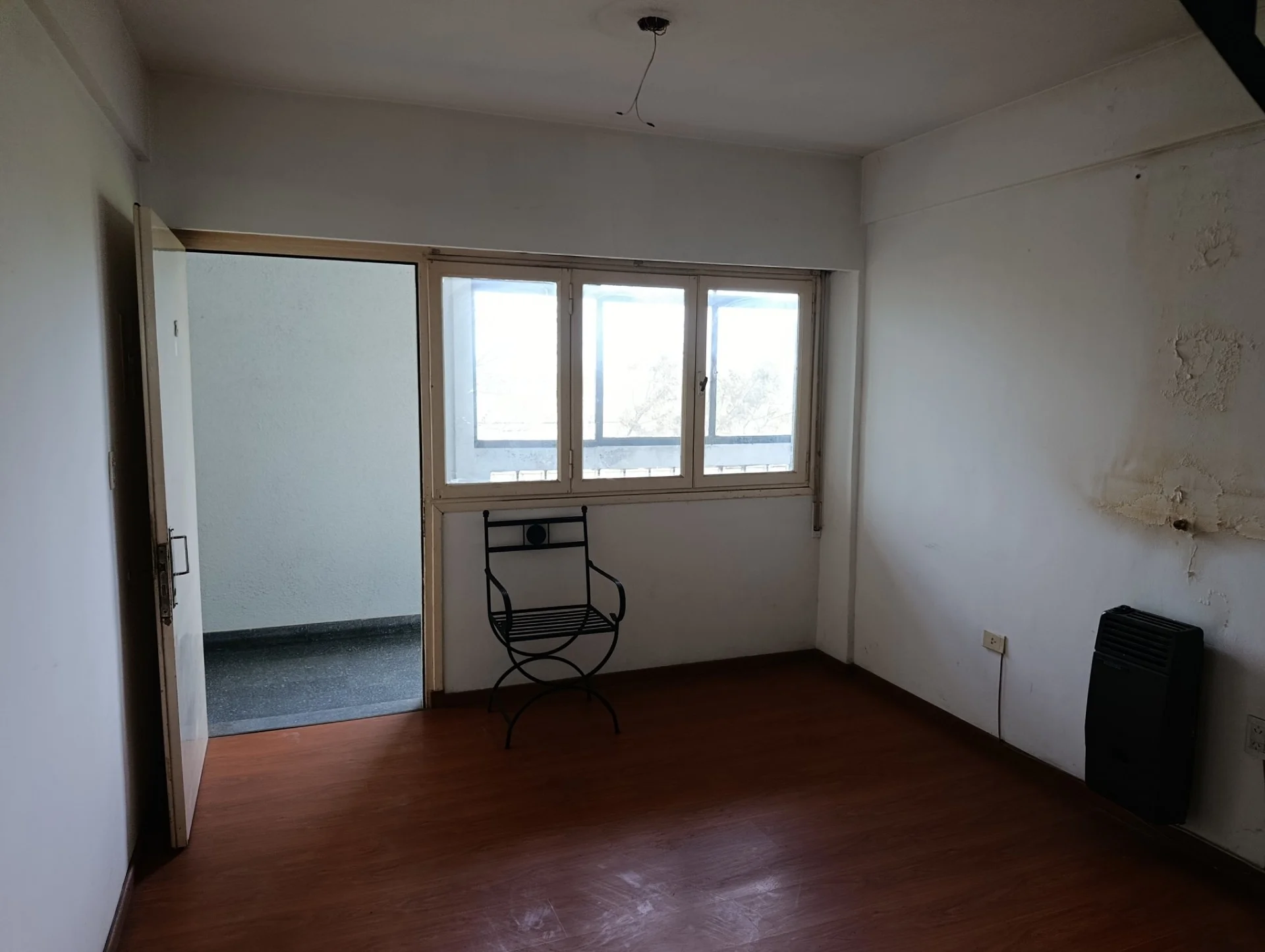 BRAGADO - VENTA - U$S. 35.000.- EDIFICIO "LA ESTACION" DUPLEX DE 3 AMPBIENTES - PRECIO PARA VENDER ! CONSULTAS SAAVEDRA 30 BRAGADO