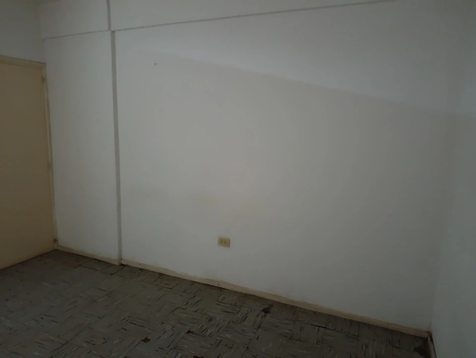 BRAGADO - VENTA - U$S. 35.000.- EDIFICIO "LA ESTACION" DUPLEX DE 3 AMPBIENTES - PRECIO PARA VENDER ! CONSULTAS SAAVEDRA 30 BRAGADO