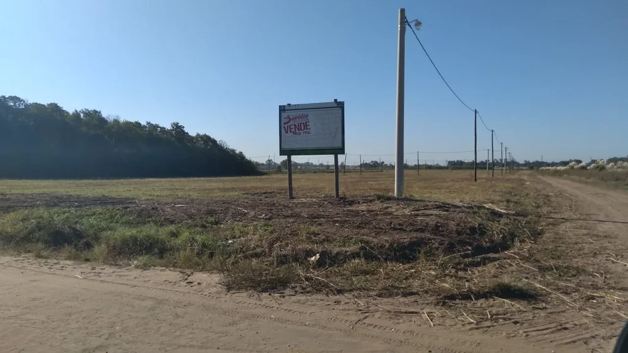 VENDIDOS Y ESCRITURADOS : Ni 40 ni 30 a solo U$S. 27.000.- "NUEVA CORDOBA"  FLAMANTE LOTEO EN BRAGADO - GRANDES LOTES DE 40 X 50 - CON LUZ ELECTRICA. TITULOS PERFECTOS PARA ESCRITURAR YA. SE ENTREGAN AMOJONADOS.