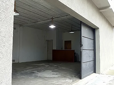 EN ALQUILER ➡️ LOCAL / DEPÓSITO