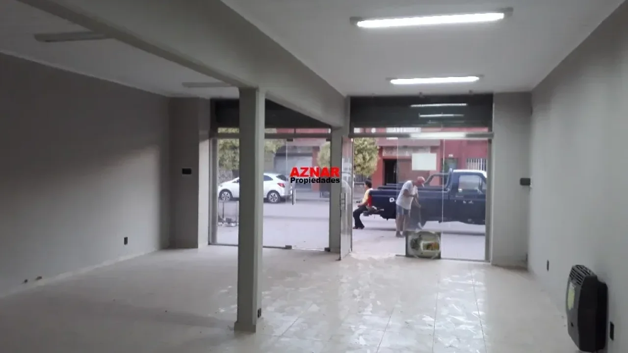 Local en alquiler en Elizondo Nº 2224 e/ Olavarria y Entre Rios