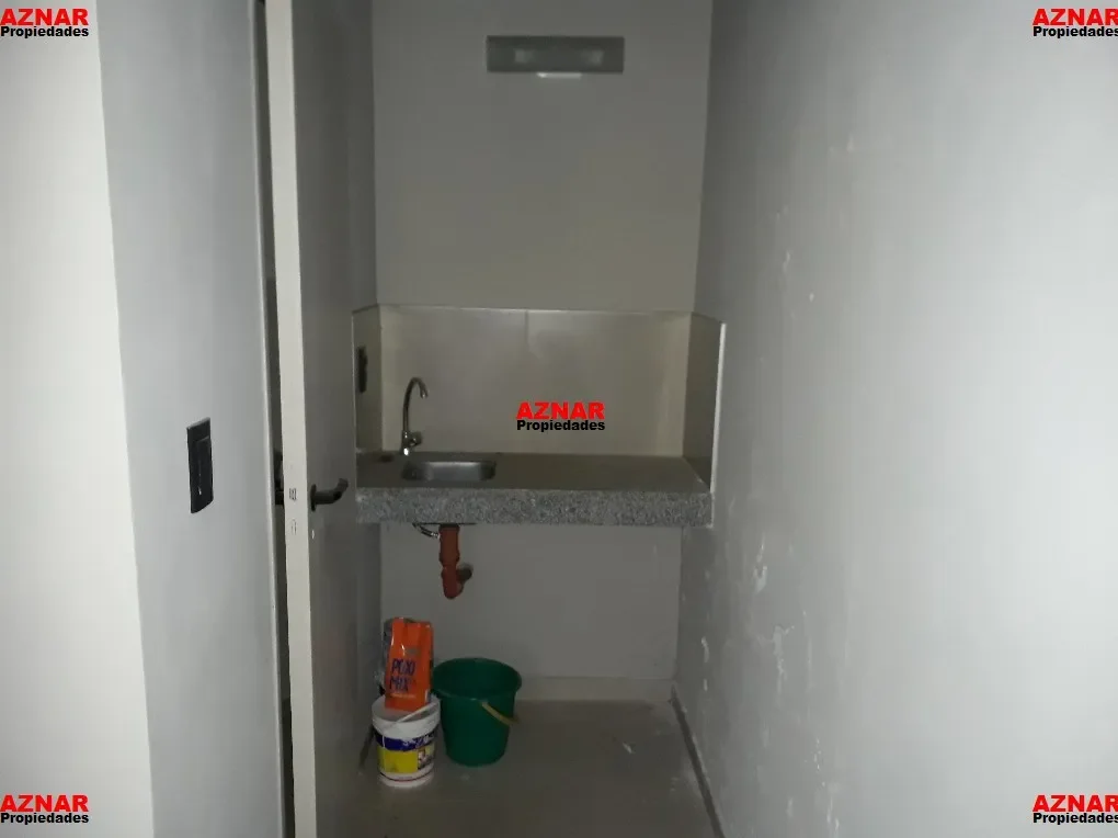 Local en alquiler en Elizondo Nº 2224 e/ Olavarria y Entre Rios