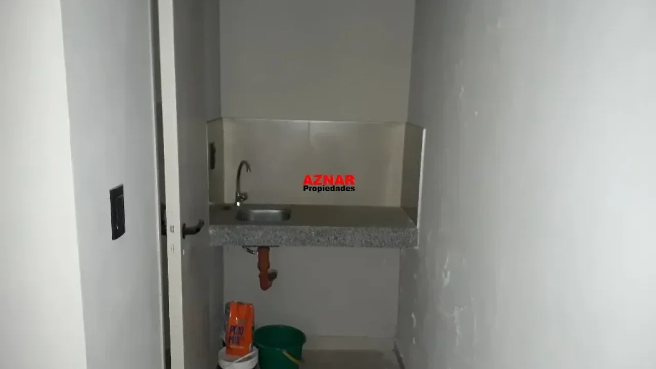 Local en alquiler en Elizondo Nº 2224 e/ Olavarria y Entre Rios