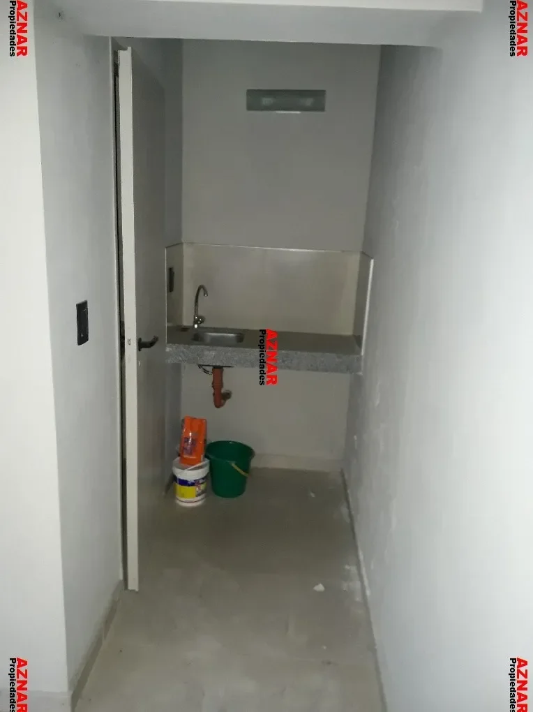 Local en alquiler en Elizondo Nº 2224 e/ Olavarria y Entre Rios