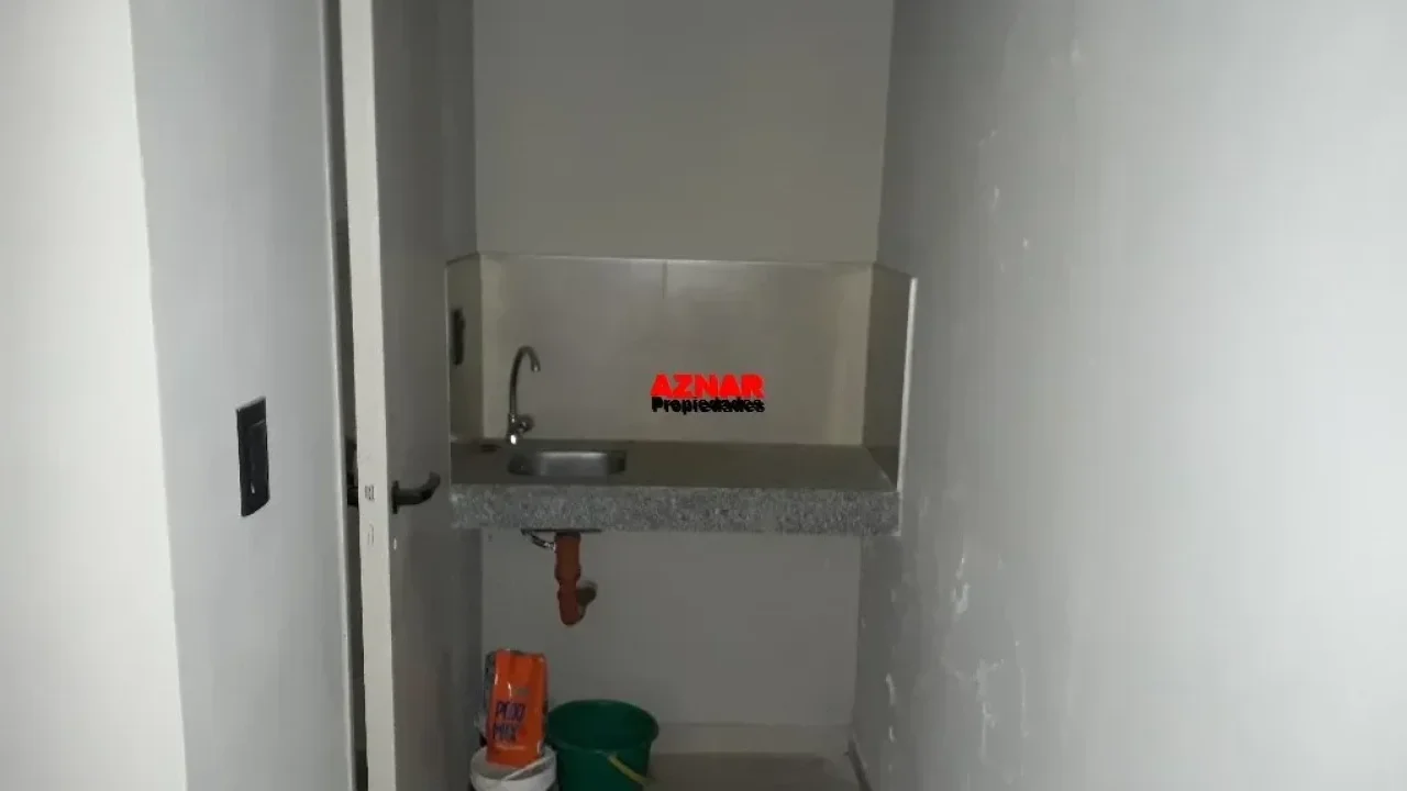 Local en alquiler en  Elizondo Nº 2224 e/ Olavarria y Entre Rios