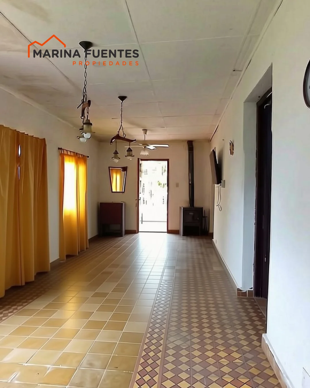 EN VENTA ➡️ CASA CON PILETA