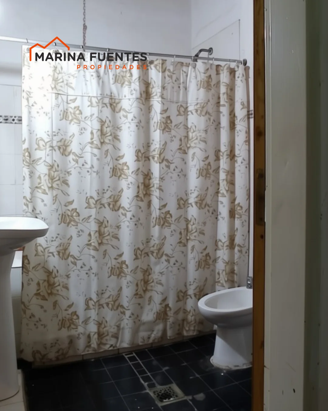 EN VENTA ➡️ CASA CON PILETA