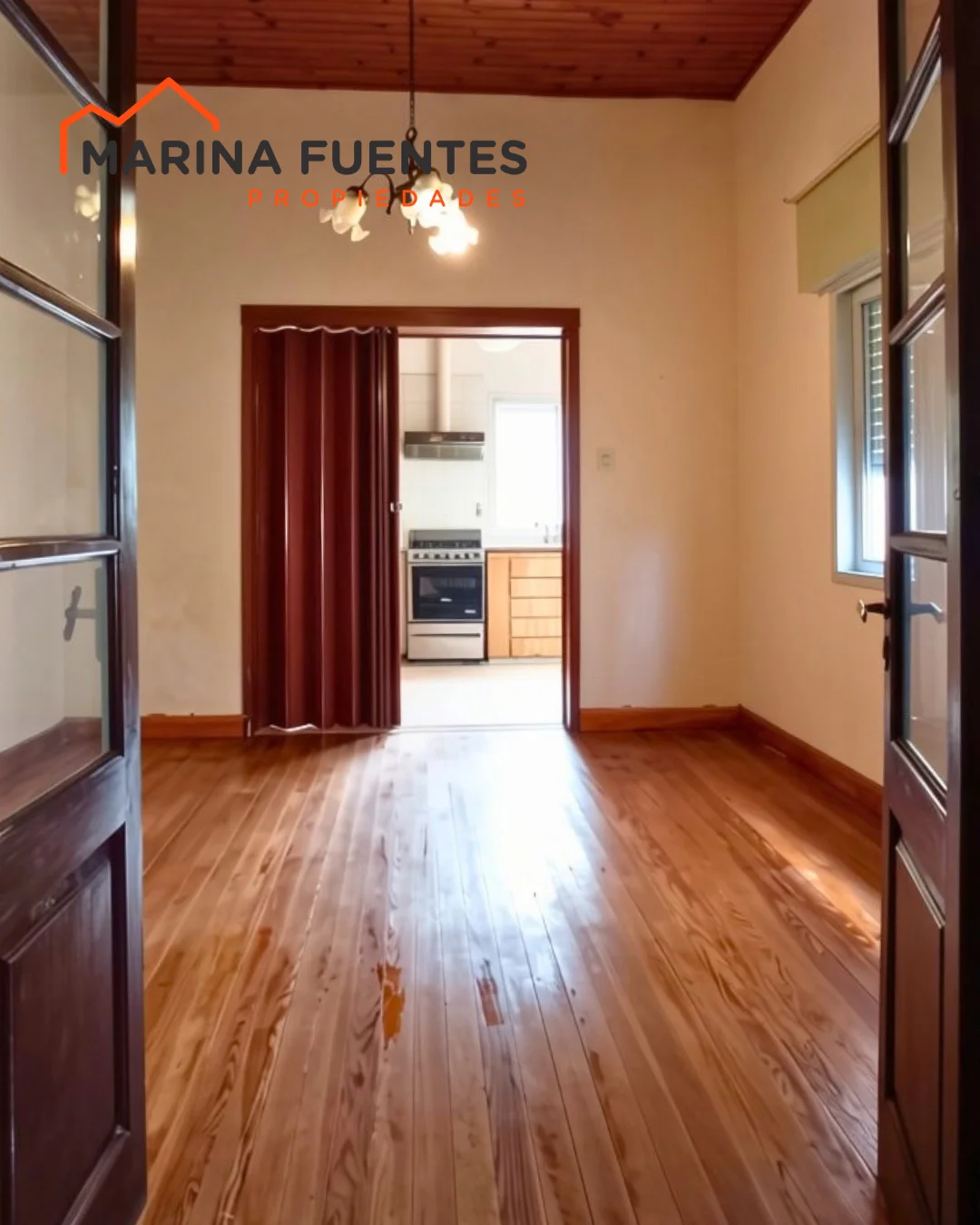EN ALQUILER ➡️ CASA DE ESTILO