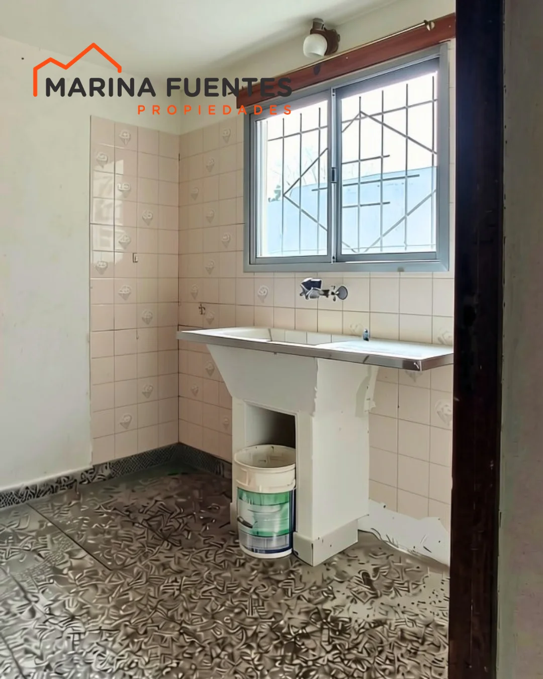 EN ALQUILER ➡️ CASA DE ESTILO