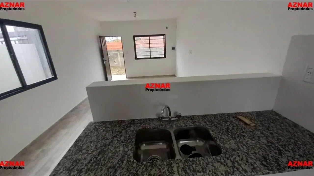 Departamento en venta en Quenard Nº 448 e/ Avellaneda y Alem