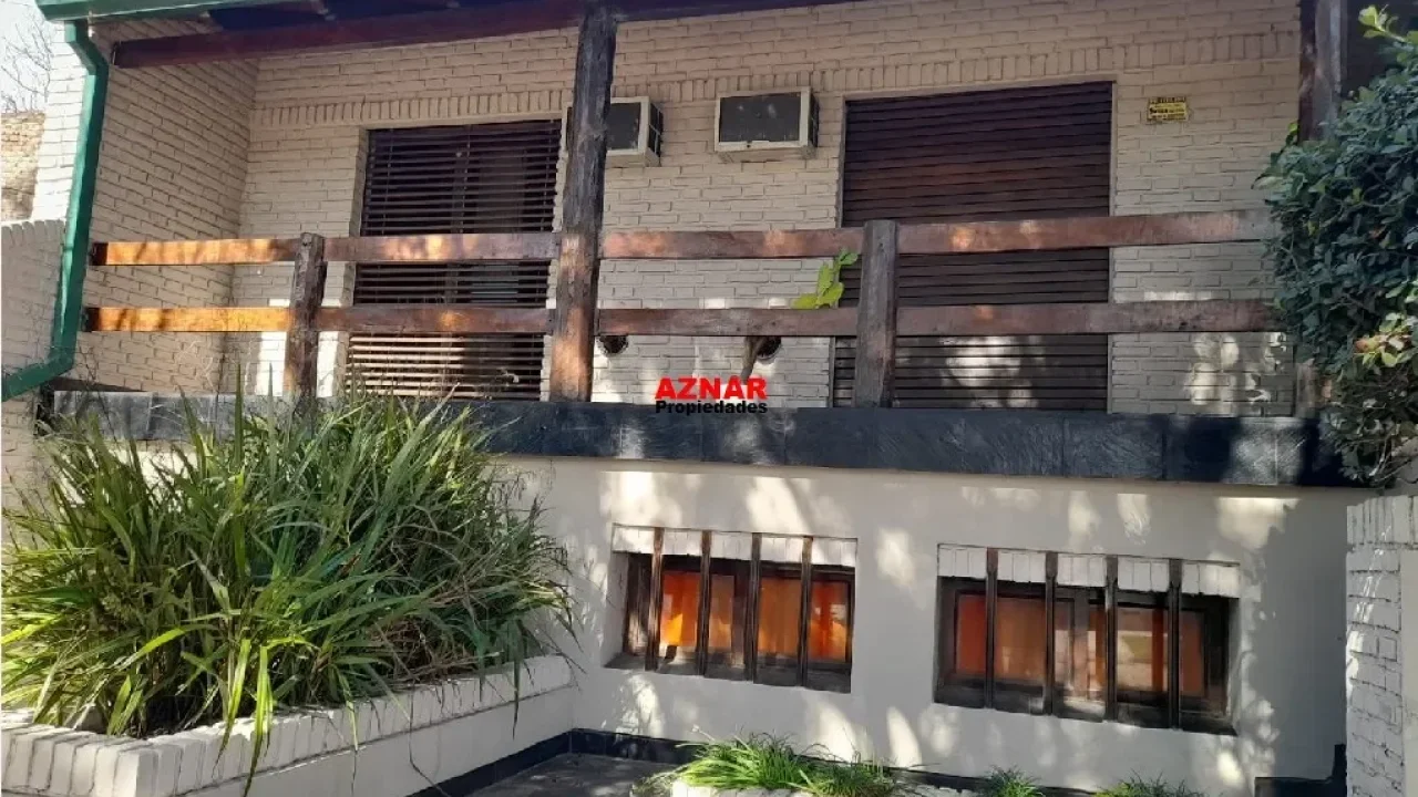 Casa en venta en Catamarca Nº 1681 e/ Rauch y Suarez