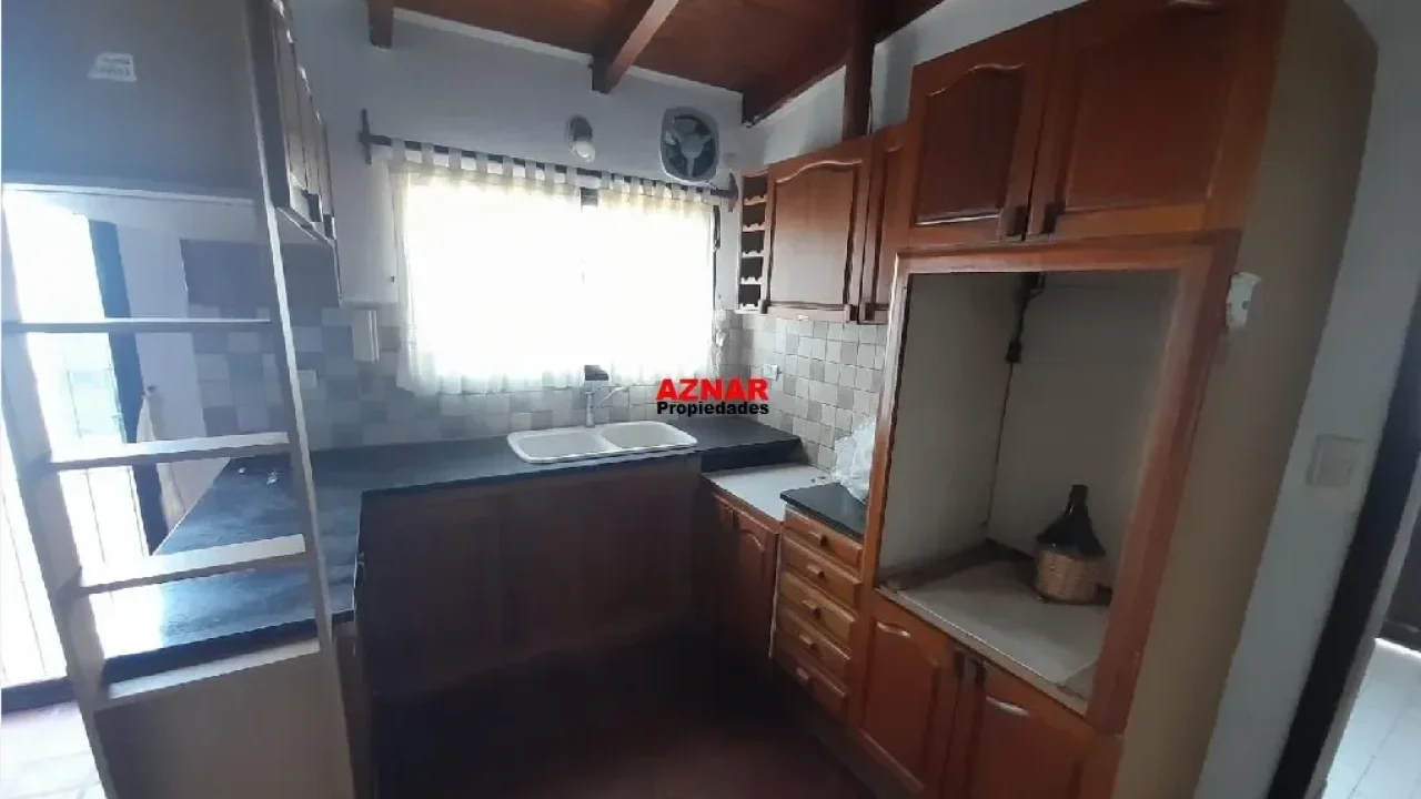 Casa en venta en Catamarca Nº 1681 e/ Rauch y Suarez