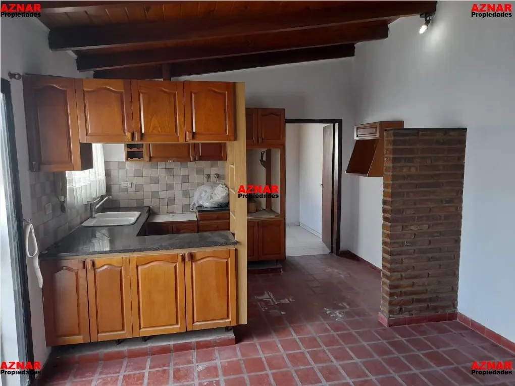 Casa en venta en Catamarca Nº 1681 e/ Rauch y Suarez