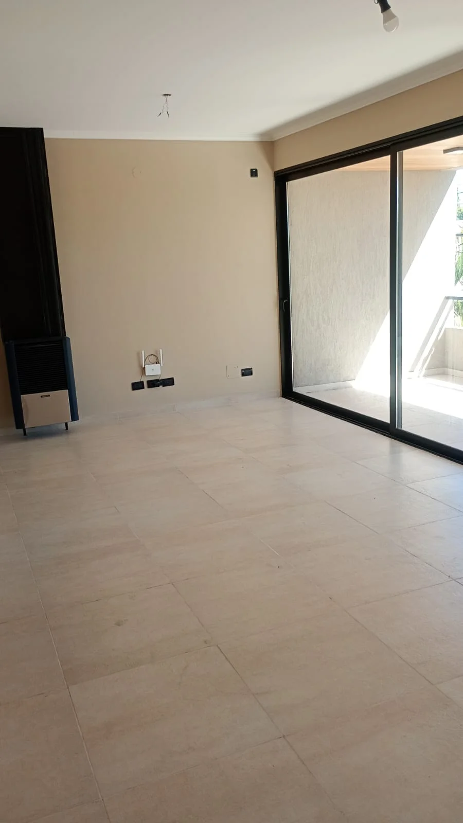EN VENTA, DEPARTAMENTO UBICADO SOBRE CALLE 12 DE OCTUBRE N° 1715