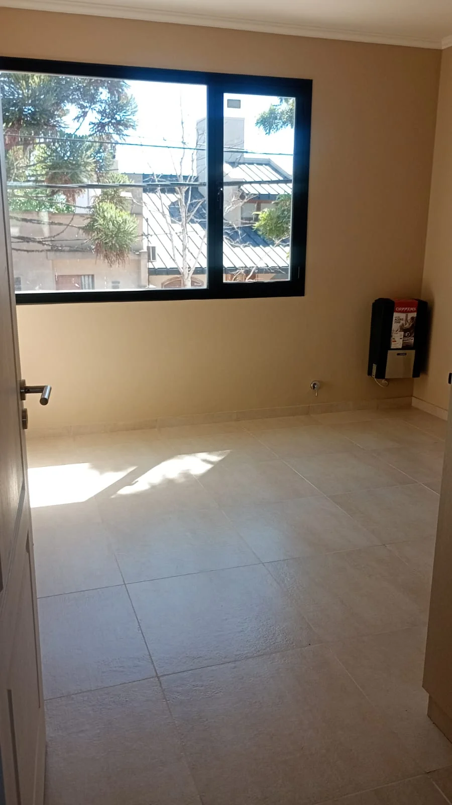 EN VENTA, DEPARTAMENTO UBICADO SOBRE CALLE 12 DE OCTUBRE N° 1715