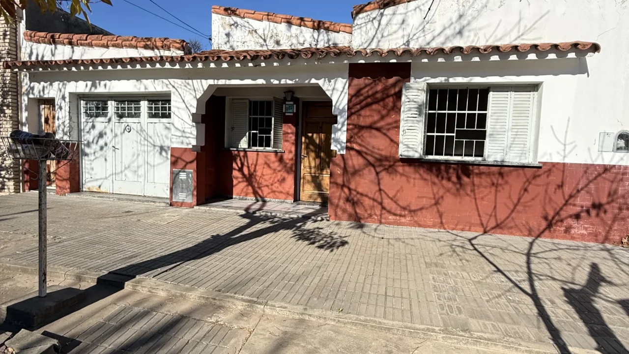 Casa en Alem 967