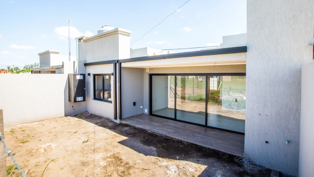 VENTA - CASA LA CUMPARSITA
