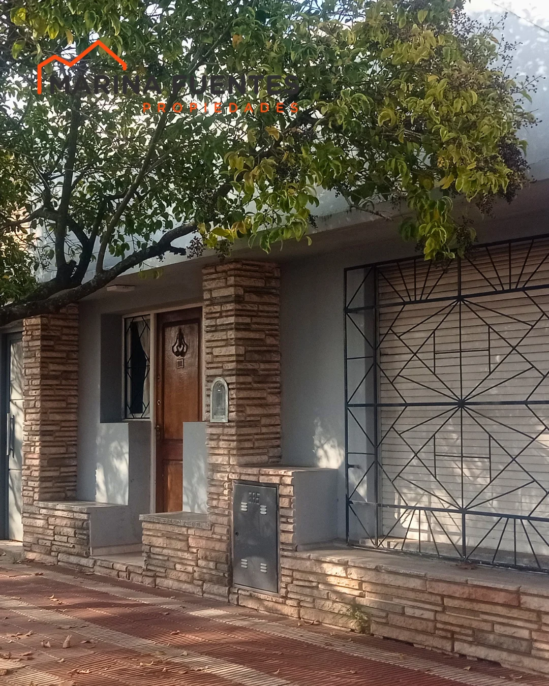 EN VENTA ➡️ CASA CÉNTRICA