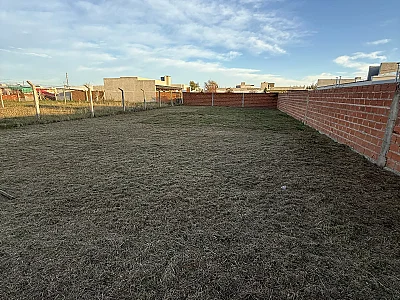 Lote en Barrio Las Rosas calle Juan Manuel de Rosas