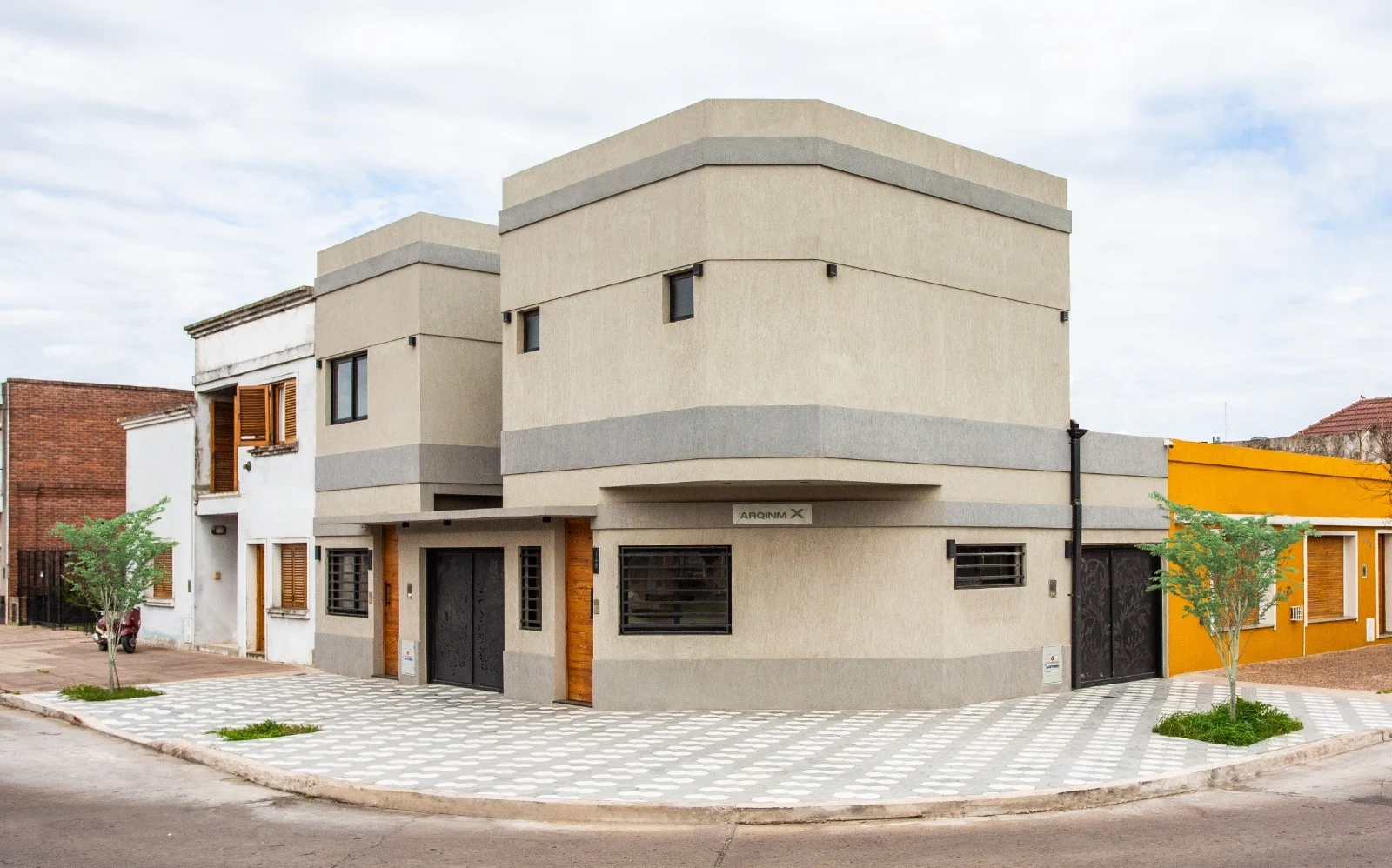 VENTA - ALSINA Y BROWN