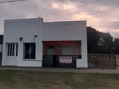 Casa en venta en Los Cedros Nº 336 e/ Jacaranda y Ombúes