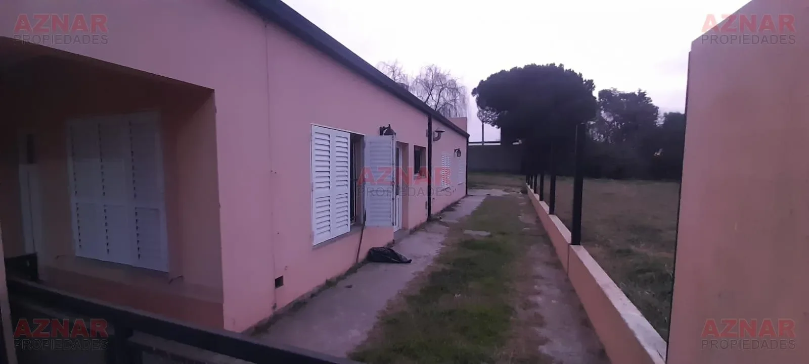 Casa en venta en Los Cedros Nº 336 e/ Jacaranda y Ombúes