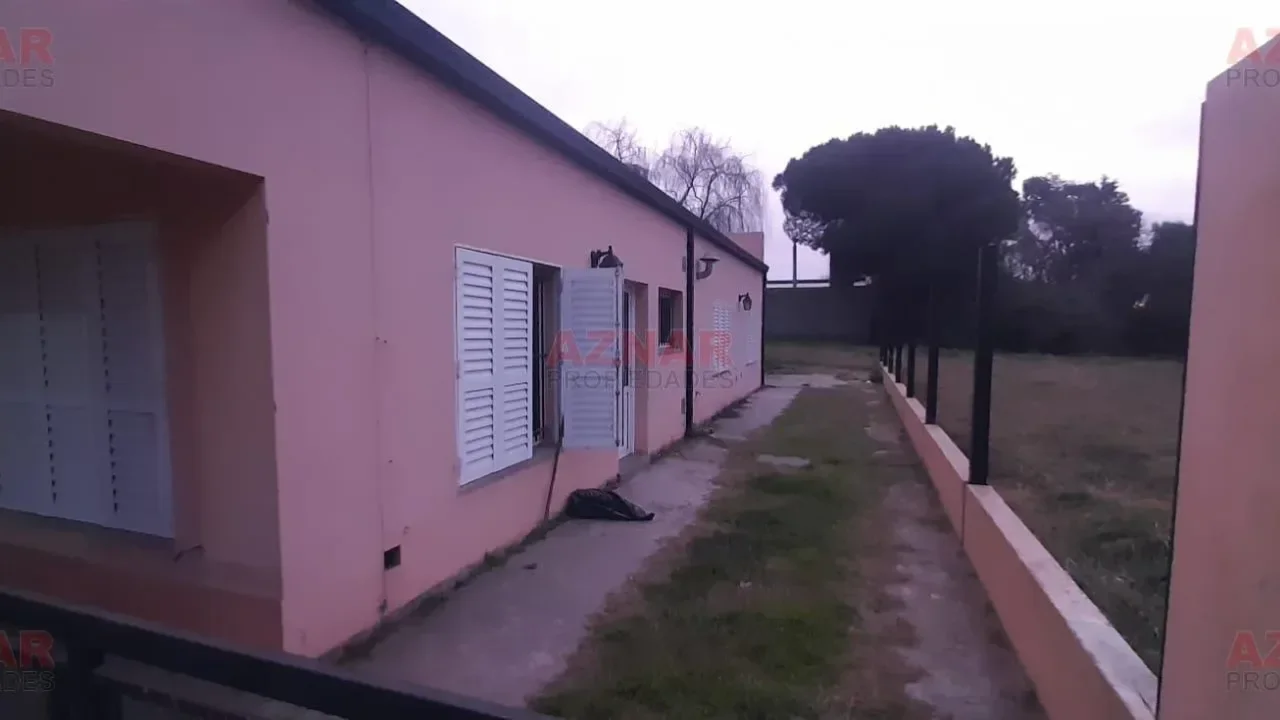 Casa en venta en Los Cedros Nº 336 e/ Jacaranda y Ombúes