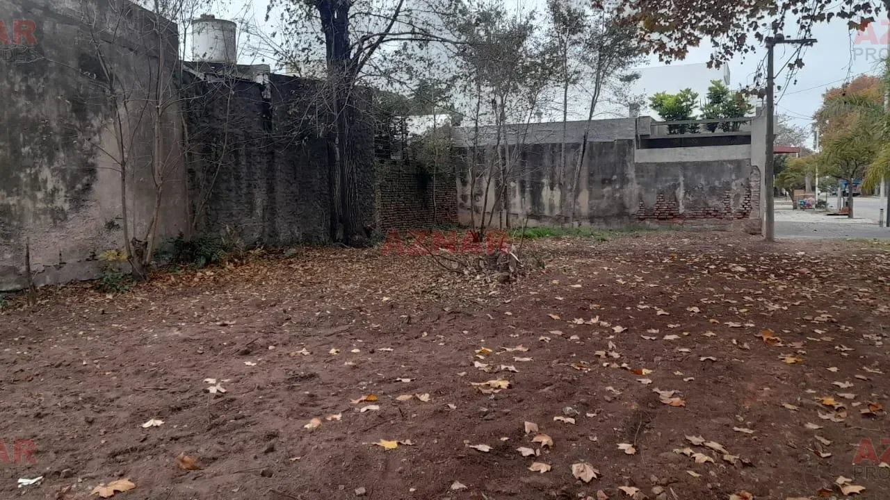 Terreno  en venta en San Martin esquina Macaya