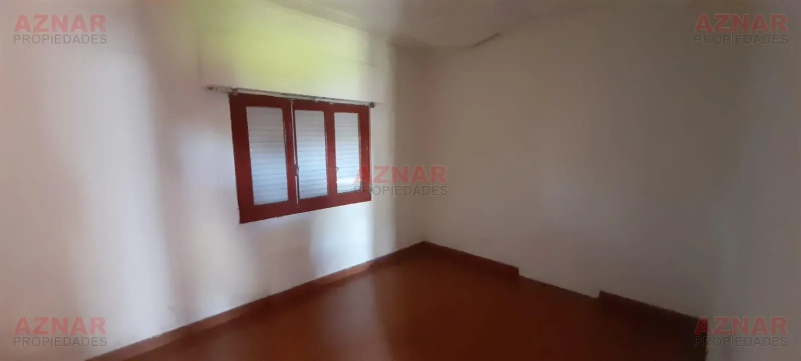 Casa en venta en Moreno Nº 2272 e/ Olavarria y Junin