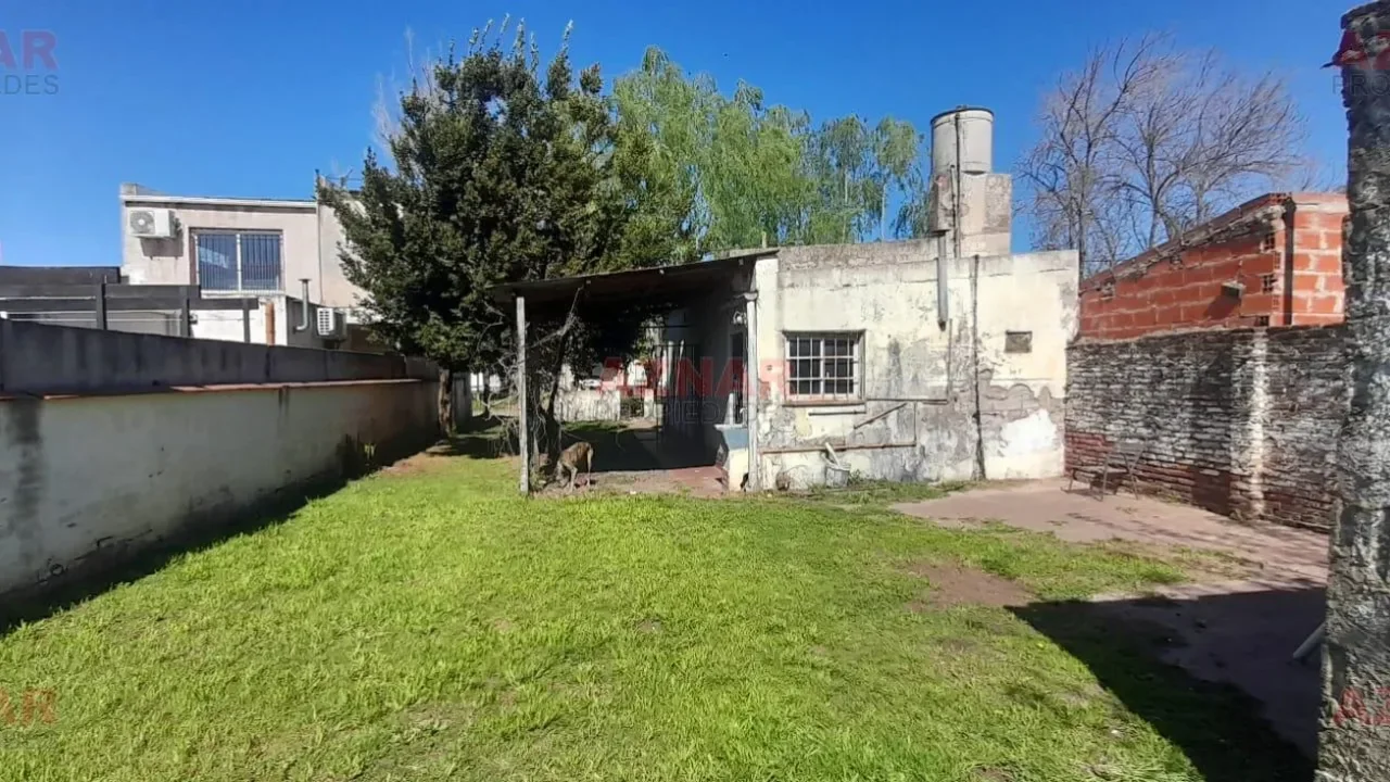 Casa en venta en Moreno Nº 2272 e/ Olavarria y Junin
