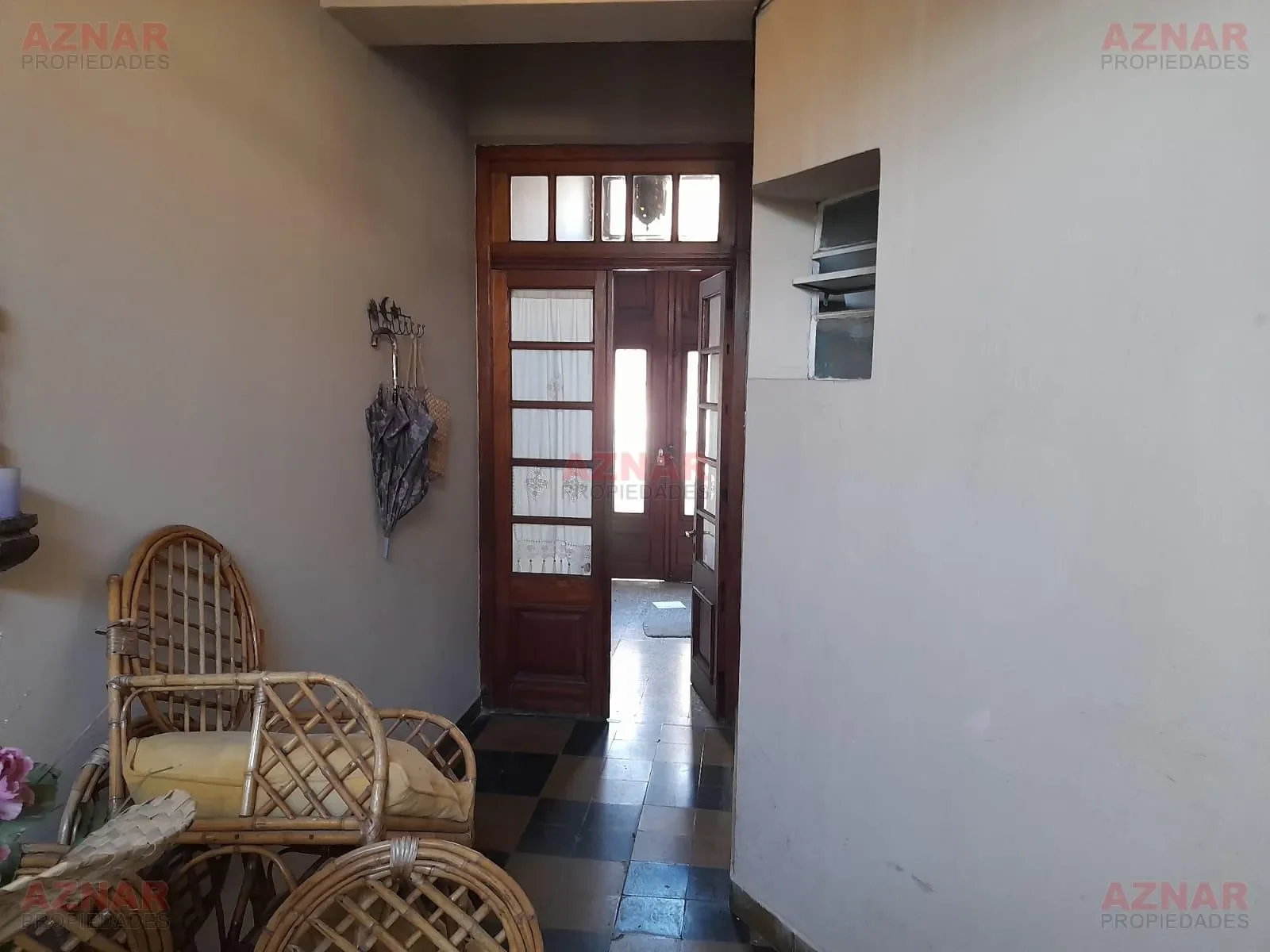 Local con vivienda en venta en Rivadavia Nº1464 e/ Brown y Lavalle