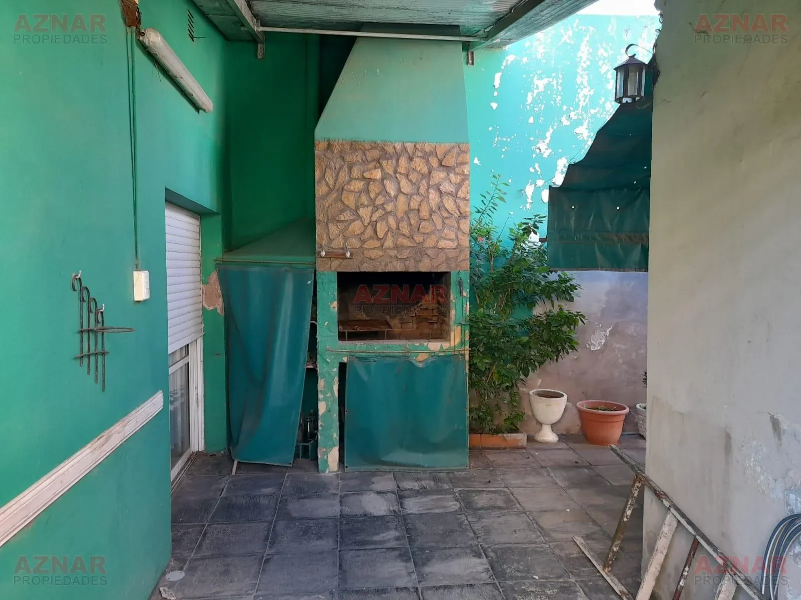 Local con vivienda en venta en Rivadavia Nº1464 e/ Brown y Lavalle