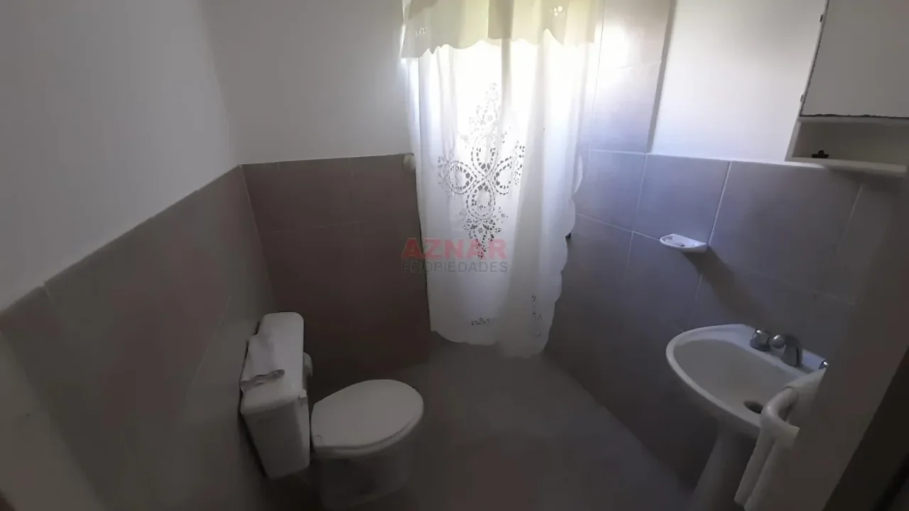 Local con vivienda en venta en Rivadavia Nº1464 e/ Brown y Lavalle